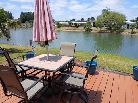 7300 20th St, Vero Beach, FL 32966