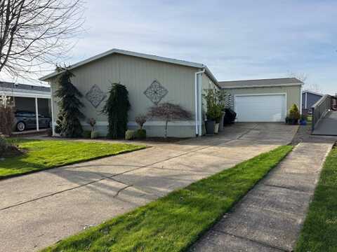 4155 NE THREE MILE LN, McMinnville, OR 97128