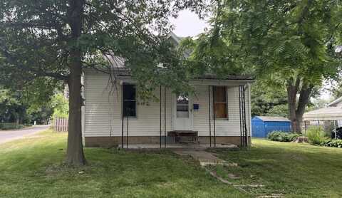 835 Johnson, Carlinville, IL 62626