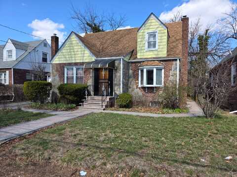 217-41 112th Rd, Queens Village, NY 11429