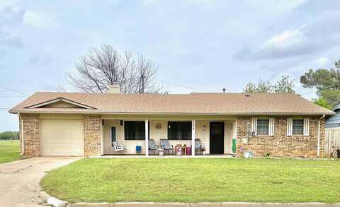 1215 E Jasmine Ave, Frederick, OK 73542