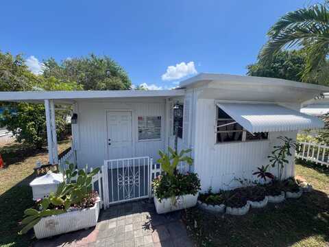 2320 SW 31st Avenue, Hallandale Beach, FL 33009