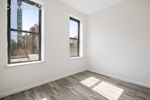117 Henry Street, New York, NY 10002
