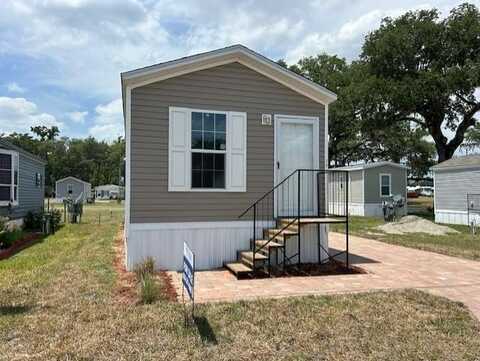 16731 US-301, Dade City, FL 33523