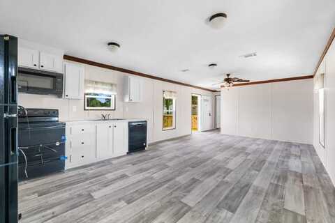 42 Tower Manor Dr, Auburndale, FL 33823