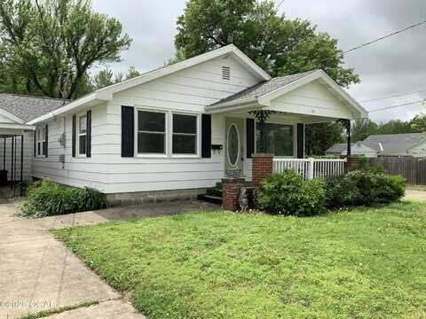 105 E 3rd street, Lamar, MO 64759