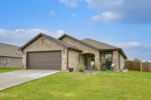 354 Sidney Lane, Webb City, MO 64870