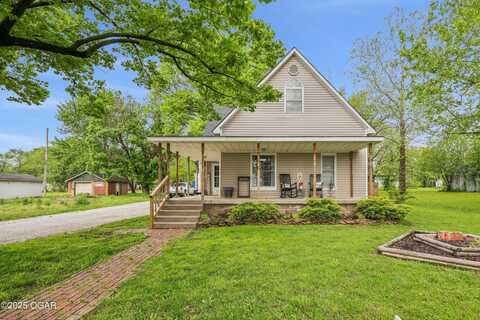 207 N Denton, Liberal, MO 64762