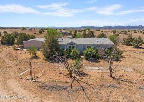 925 W Gina Marie Boulevard, Paulden, AZ 86334