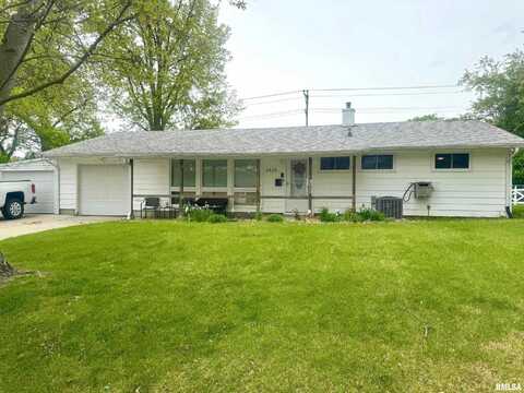 2424 Ken Mar Terrace, Quincy, IL 62301