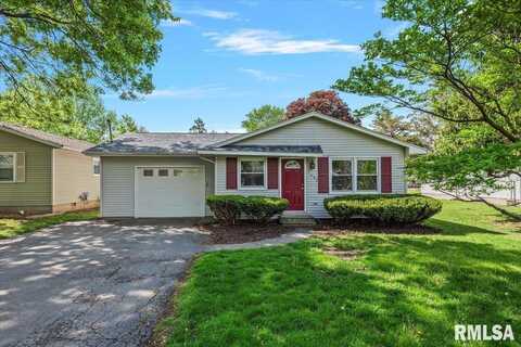 1608 W PARK Avenue, Taylorville, IL 62568