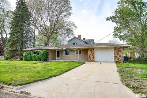 203 E EVERGREEN Street, Elmwood, IL 61529