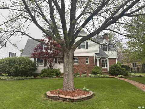 407 W HOLLYRIDGE Circle, Peoria, IL 61614