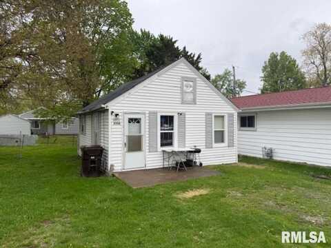 3336 N STERLING Avenue, Peoria, IL 61604