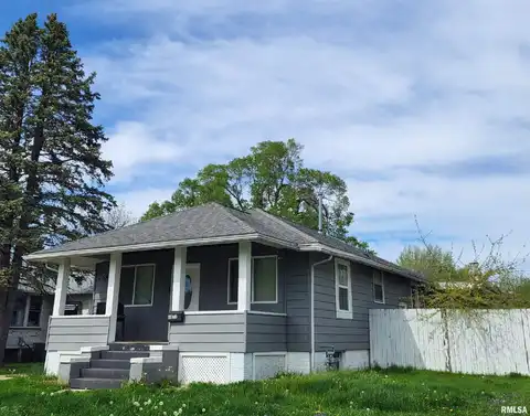 1871 BAIRD Avenue, Galesburg, IL 61401