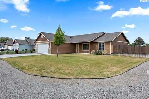 385 E 15th Pl, Kennewick, WA 99337