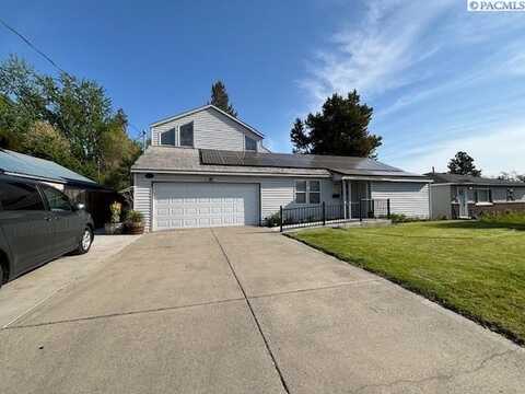 611 W 5th St., Grandview, WA 98930
