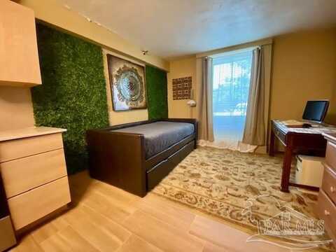 224 E Garden St, Pensacola, FL 32502