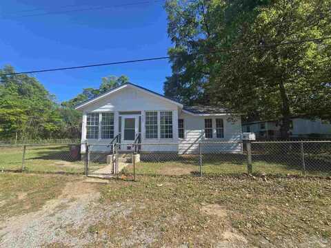 337 E Chestnut Ave, Crestview, FL 32539