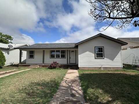 311 34th St, Snyder, TX 79549