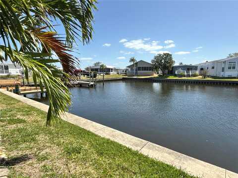 6835 MOUNT PLEASANT ROAD NE, Saint Petersburg, FL 33702