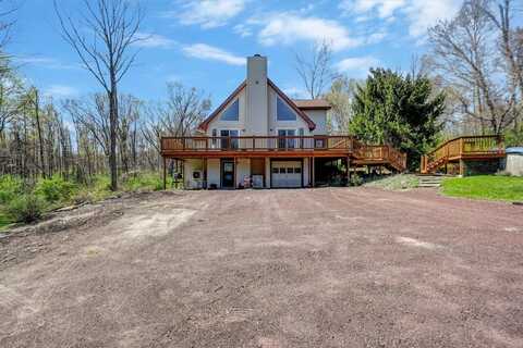 138 Blue Sky Drive, Cresco, PA 18326
