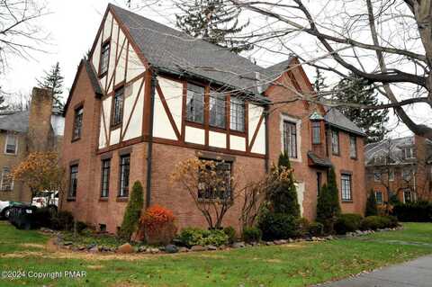 540 Sarah Street, Stroudsburg, PA 18360