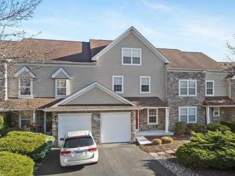 54 Lower Ridge View Circle, East Stroudsburg, PA 18302