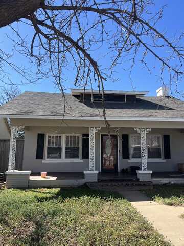 1105 W 11th, Plainview, TX 79072