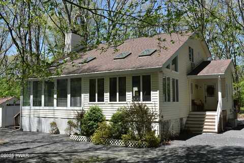 811 Paddock Court, Lords Valley, PA 18428