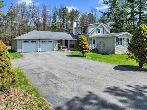 73 Lakeshore Drive, Lakeville, PA 18438