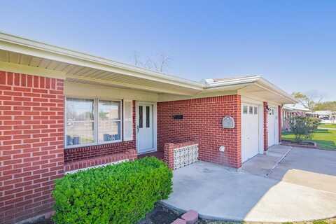 2207 E Crestwood, Victoria, TX 77901