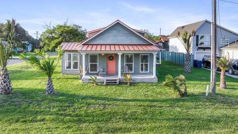 1204 E Orleans, ROCKPORT, TX 78382
