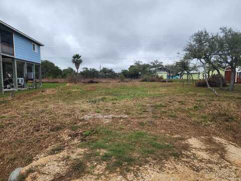 135 Palmetto Point Road, ROCKPORT, TX 78382