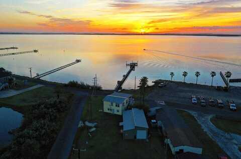 192 Lamar Beach Rd, ROCKPORT, TX 78382
