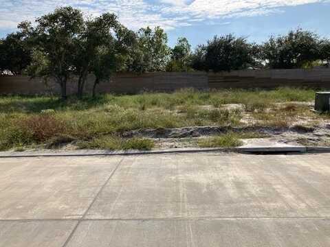 129 Breezeway Drive, ROCKPORT, TX 78382