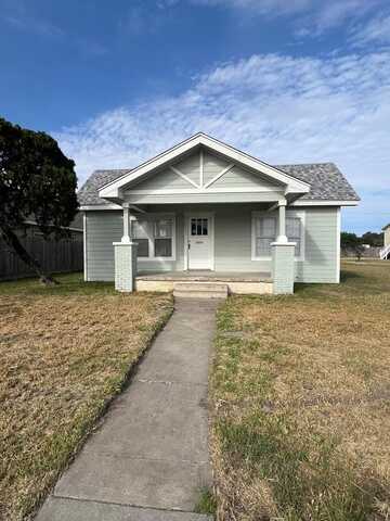 710 W King Ave, KINGSVILLE, TX 78363