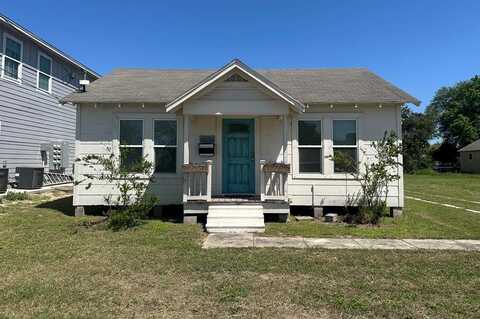 506 N Alamo, Refugio, TX 78377