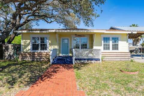 220 S Houston Street, Aransas Pass, TX 78336