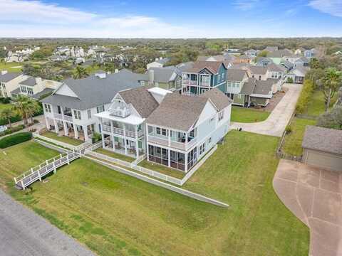 502 Sailhouse Way, ROCKPORT, TX 78382