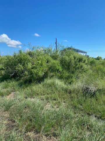 369 W Live Oak Ln, ROCKPORT(HOLIDAY BEACH), TX 78382