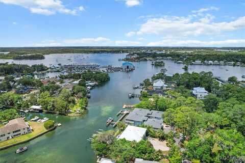 255 NW Bay Path Drive, Crystal River, FL 34428