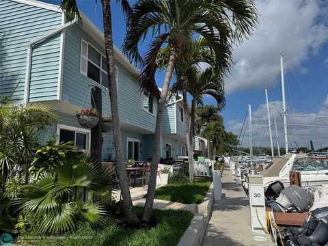2559 NE 15th ST, Pompano Beach, FL 33062