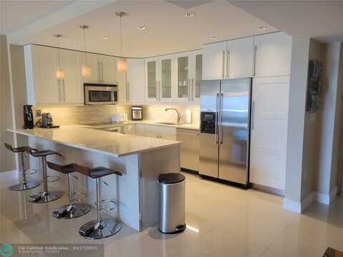 19370 Collins Ave, Sunny Isles Beach, FL 33160