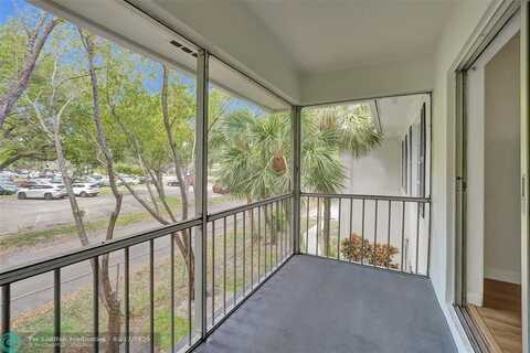 2250 NE 66th St, Fort Lauderdale, FL 33308