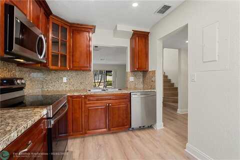 1700 NW 4th Ave, Boca Raton, FL 33432
