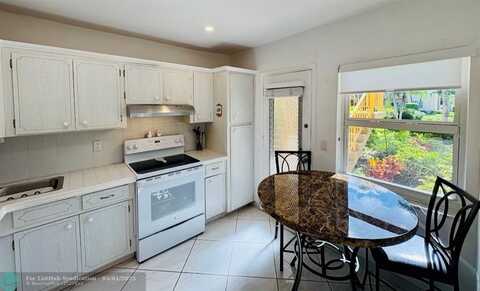 1250 Atlantic Shores Blvd, Hallandale Beach, FL 33009