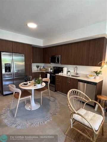 5451 N University Dr, Lauderhill, FL 33351