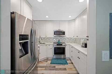 4655 NW 22nd St, Pompano Beach, FL 33063