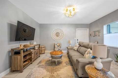 undefined, Hollywood, FL 33019